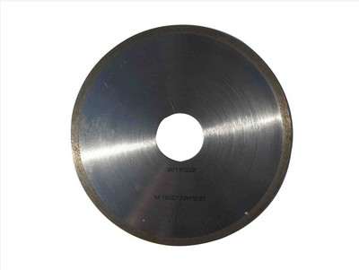  ��Ե�ս�ʽ���ʯ�и�Ƭ